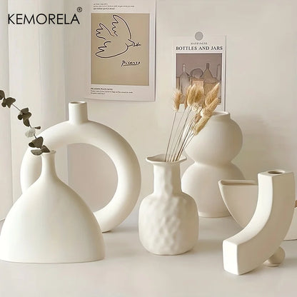 Sculptural Circles: Ceramic Art Vases for a Touch of Nordic Elegance